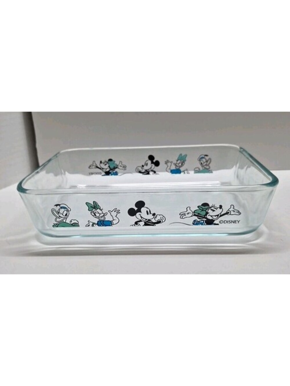 Pyrex Disney Mickey, Minnie & Donald, Daisy Duck 3 Cup Container No Lid
